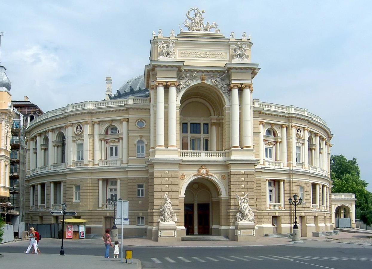 Vip Apartment Na Derebasovskoi Одеса Екстер'єр фото